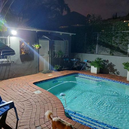 Tamarisk Bed & Breakfast Durban Bagian luar foto